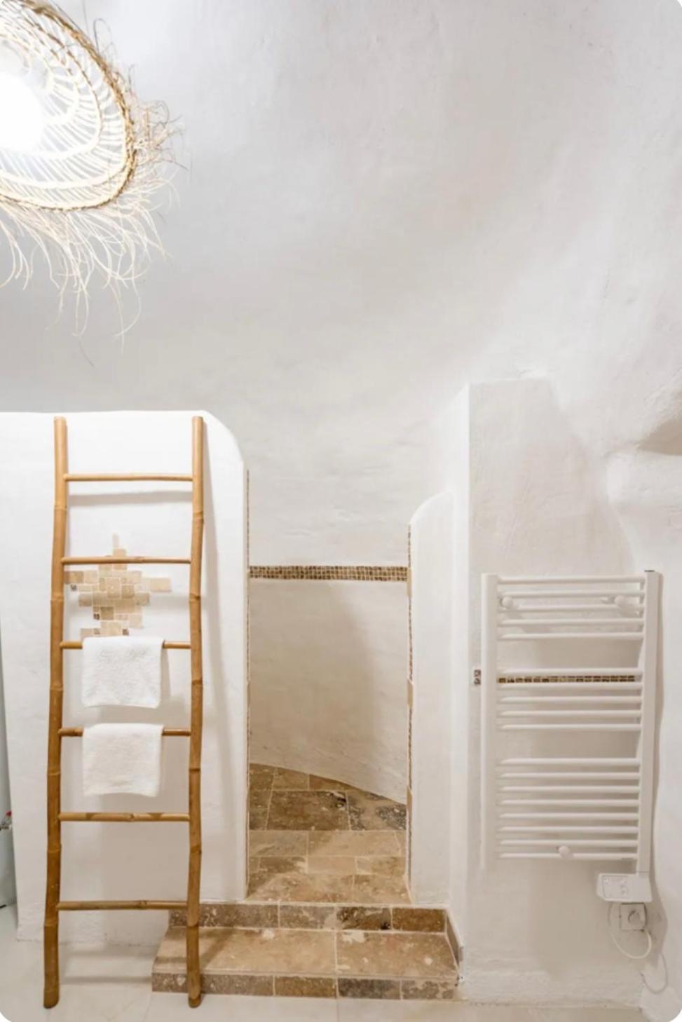 Le Temple D'Aphrodite, Appartement Avec Spa Vienne  Eksteriør billede
