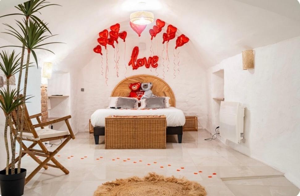 Le Temple D'Aphrodite, Appartement Avec Spa Vienne  Eksteriør billede